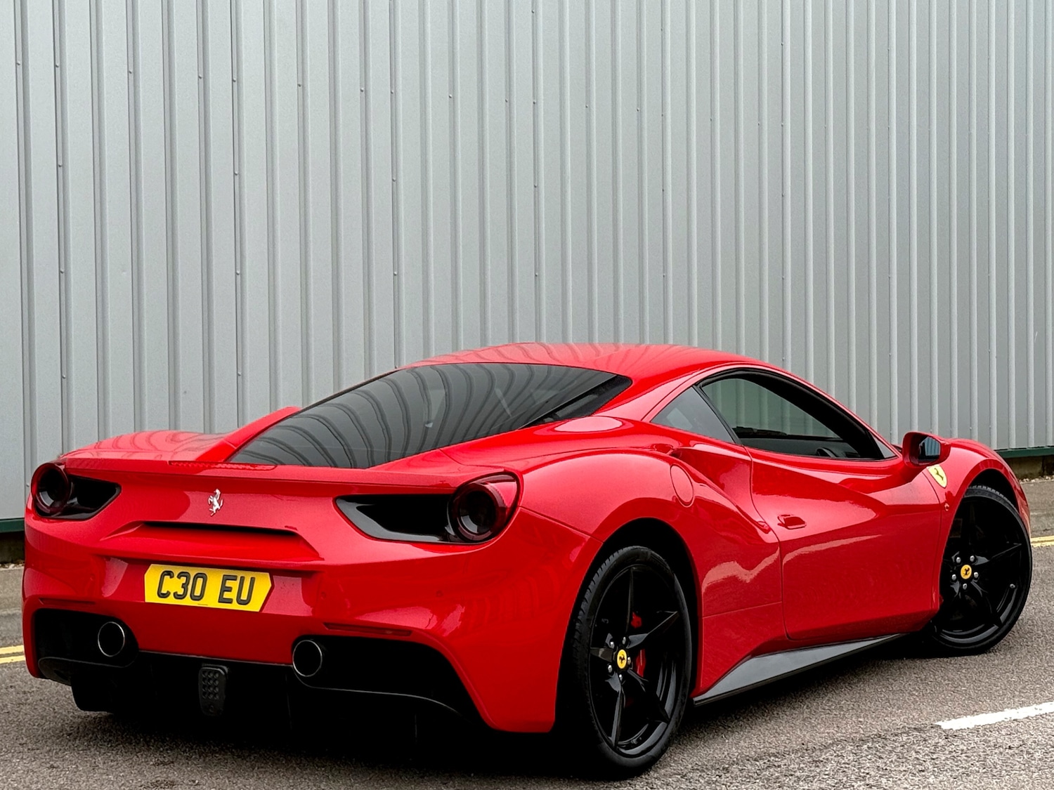 Used Ferrari 488 2016 for sale - 76250899: Photo 3