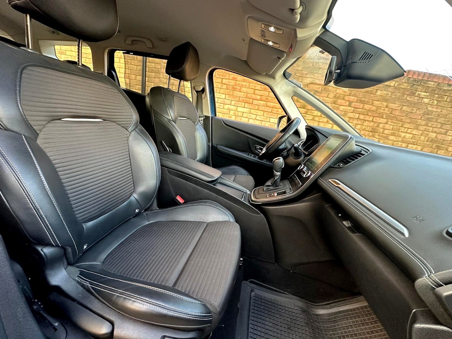 Used Renault Grand Scenic 2018 for sale - 77359323: Photo 4