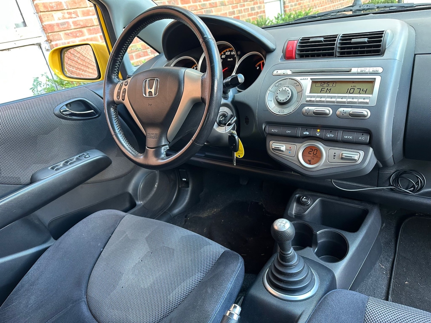 Used Honda Jazz 2004 for sale - 77439614: Photo 2