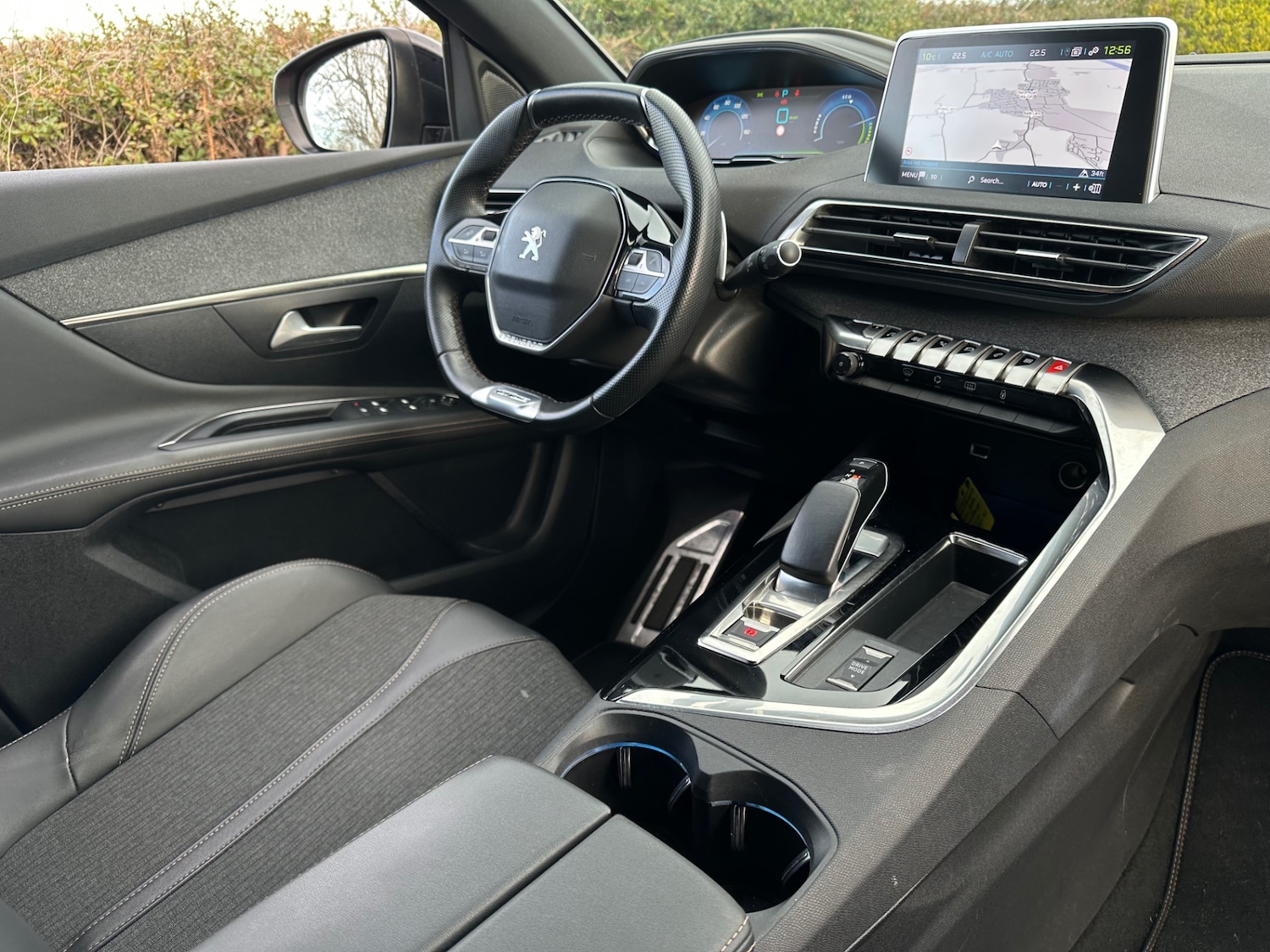 Used Peugeot 3008 2020 for sale - 76935235: Photo 9