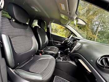 Used Renault Captur 2015 for sale - 75943512: Photo