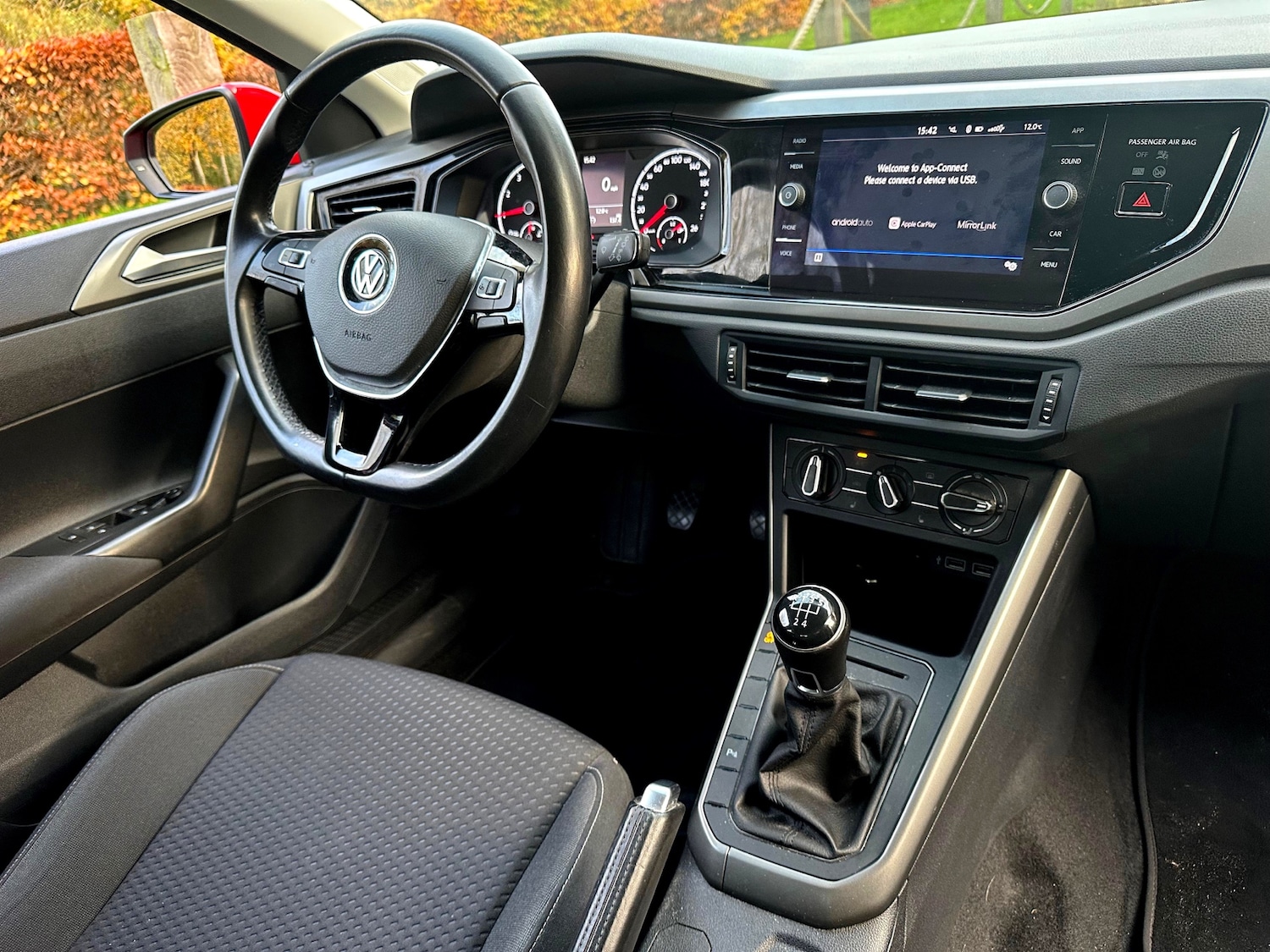 Used Volkswagen Polo 2019 for sale - 76464568: Photo 2