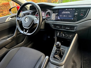 Used Volkswagen Polo 2019 for sale - 76464568: Photo