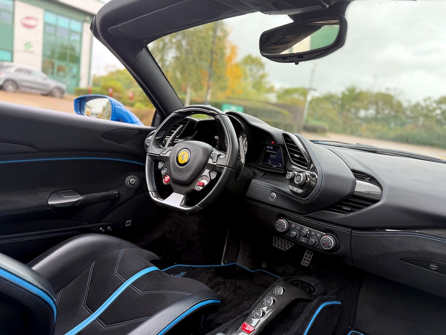 Used Ferrari 488 2018 for sale - 76250900: Photo 2