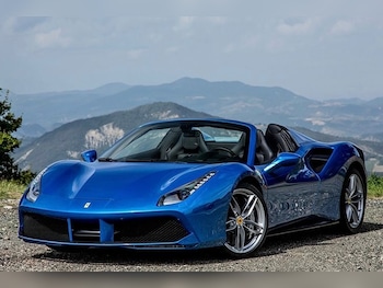 2018 - 3.9T [V8] SPIDER F1 DCT 2-Door