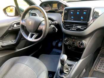 Used Peugeot 208 2018 for sale - 74472648: Photo