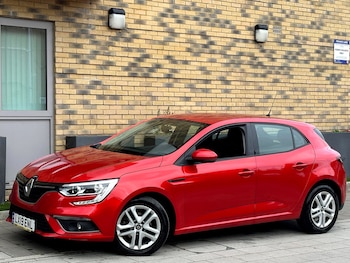 2019 - 1.3 TCE Iconic 5dr