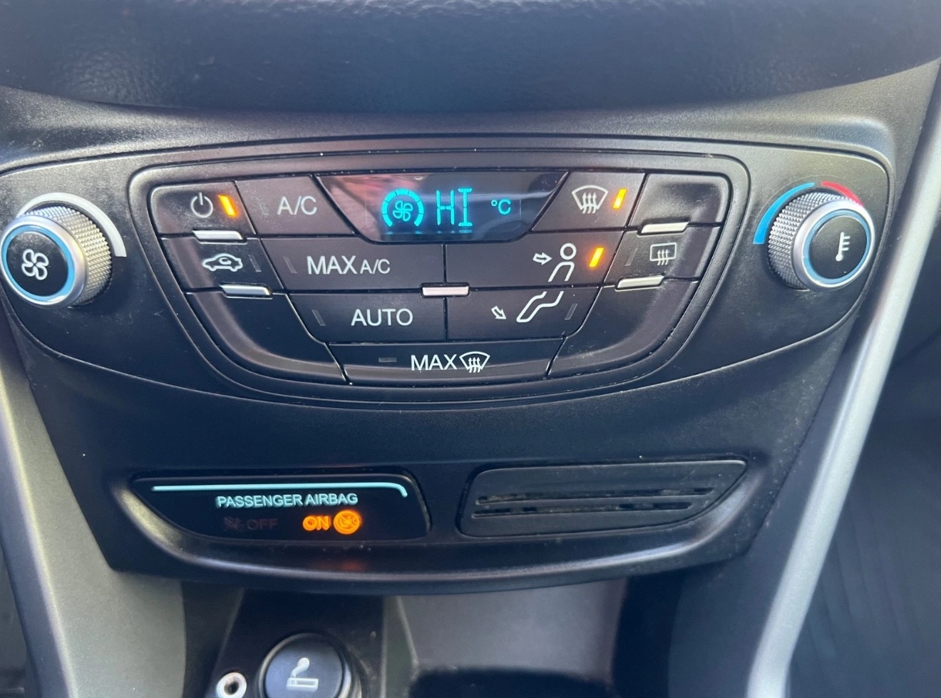 Used Ford B-MAX 2015 for sale - 76371772: Photo 10
