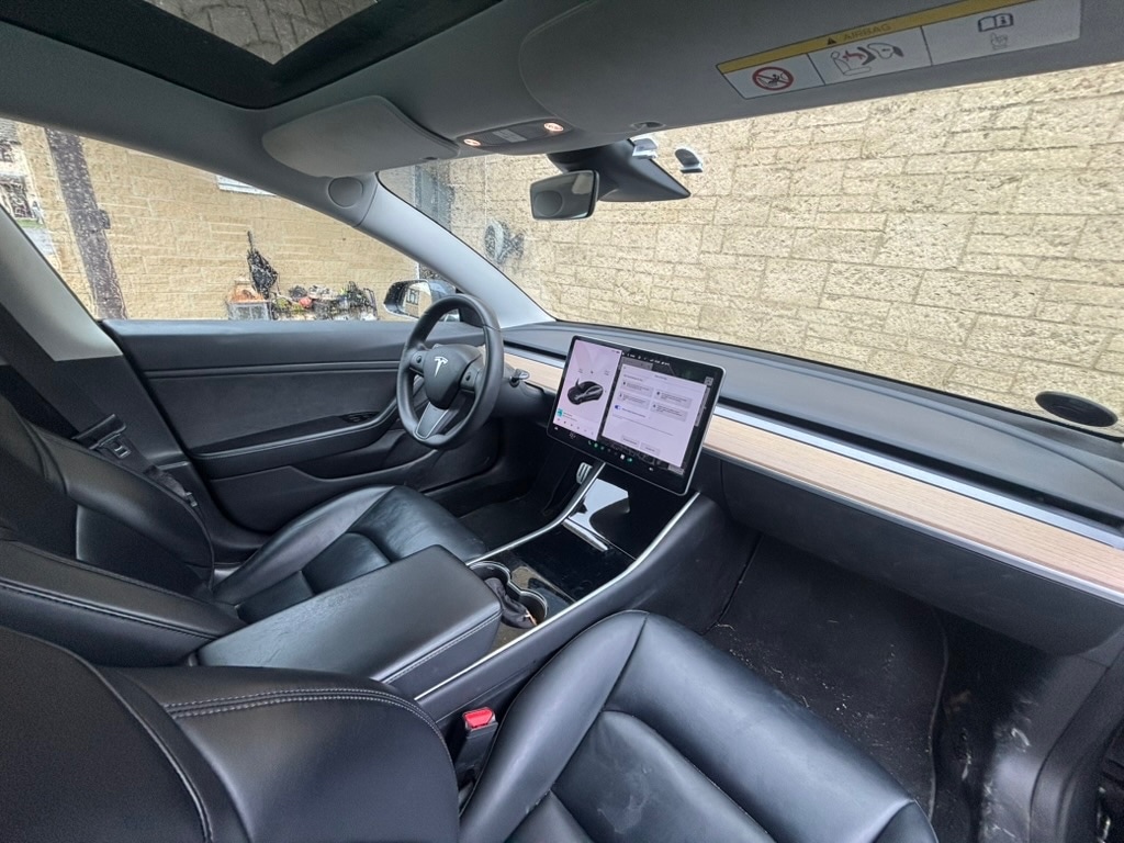 Used Tesla Model 3 2020 for sale - 78184160: Photo 2