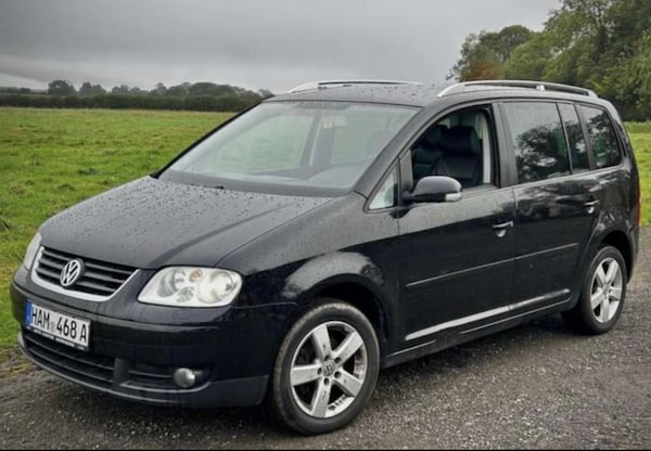 Used Volkswagen Touran 2006 for sale - 73587133: Photo 1