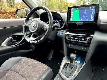 Used Toyota Yaris Cross 2023 for sale - 76758048: Photo