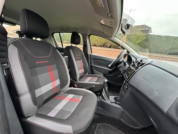 Used Dacia Sandero Stepway 2019 for sale - 76251510: Photo 4