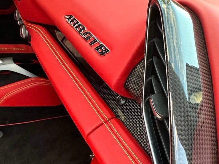 Used Ferrari 488 2016 for sale - 77973111: Photo 11