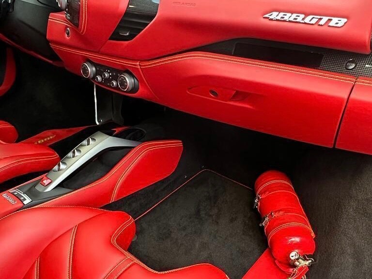 Used Ferrari 488 2016 for sale - 77973111: Photo 14