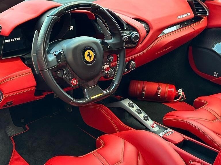 Used Ferrari 488 2016 for sale - 77973111: Photo 7