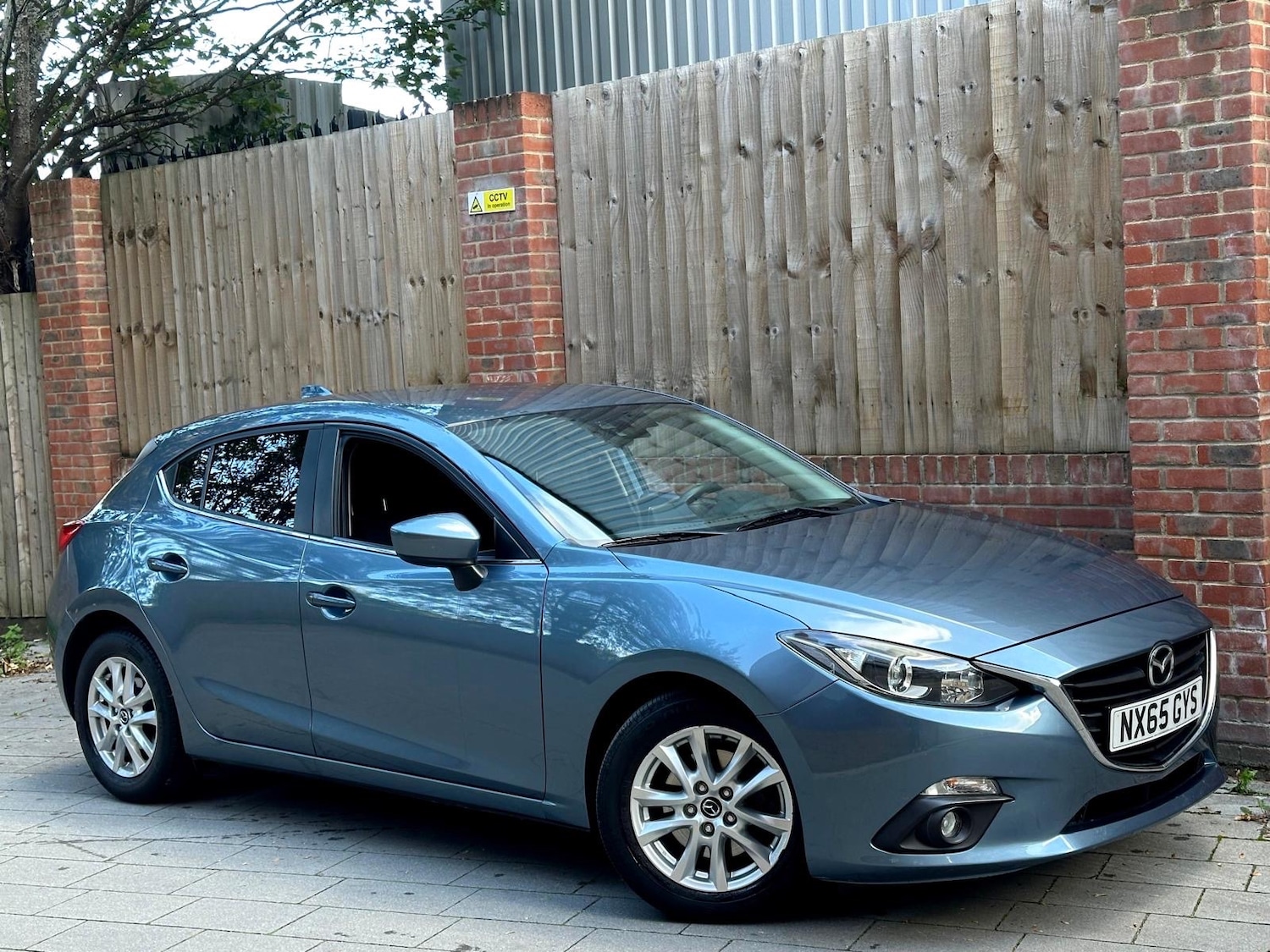 Used Mazda Mazda3 2015 for sale - 75945740: Photo 5