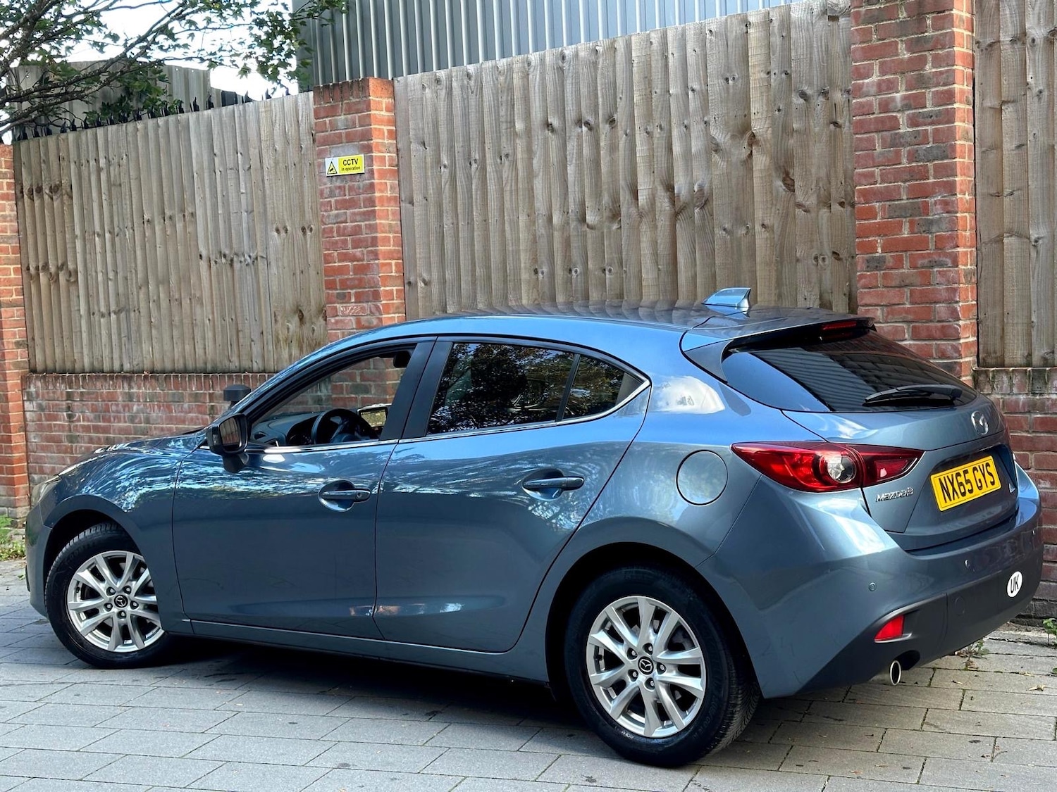 Used Mazda Mazda3 2015 for sale - 75945740: Photo 7