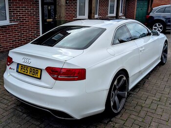 Used Audi RS5 2010 for sale - 77657447: Photo