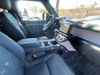 Used Land Rover Defender 2025 for sale - 78478719: Photo