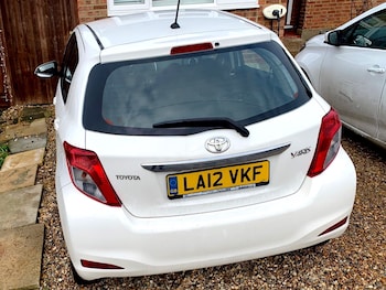 Used Toyota Yaris 2012 for sale - 77283851: Photo