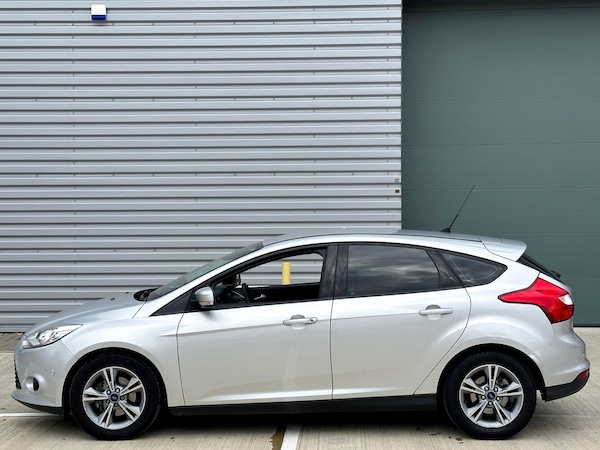 Used Ford Focus 2013 for sale - 75757695: Photo 11