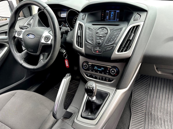 Used Ford Focus 2013 for sale - 75757695: Photo 2