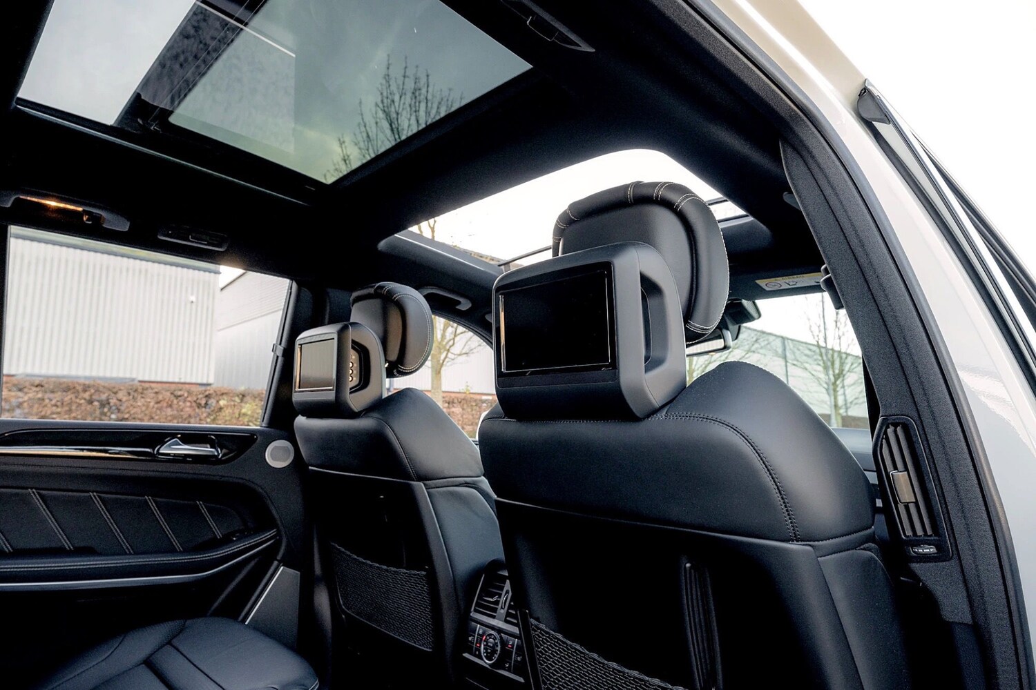 Used Mercedes-Benz GLS 2016 for sale - 76608600: Photo 8