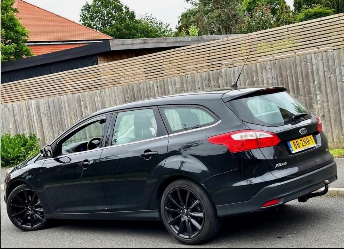 Used Ford Focus for sale - 76979801: Photo 3