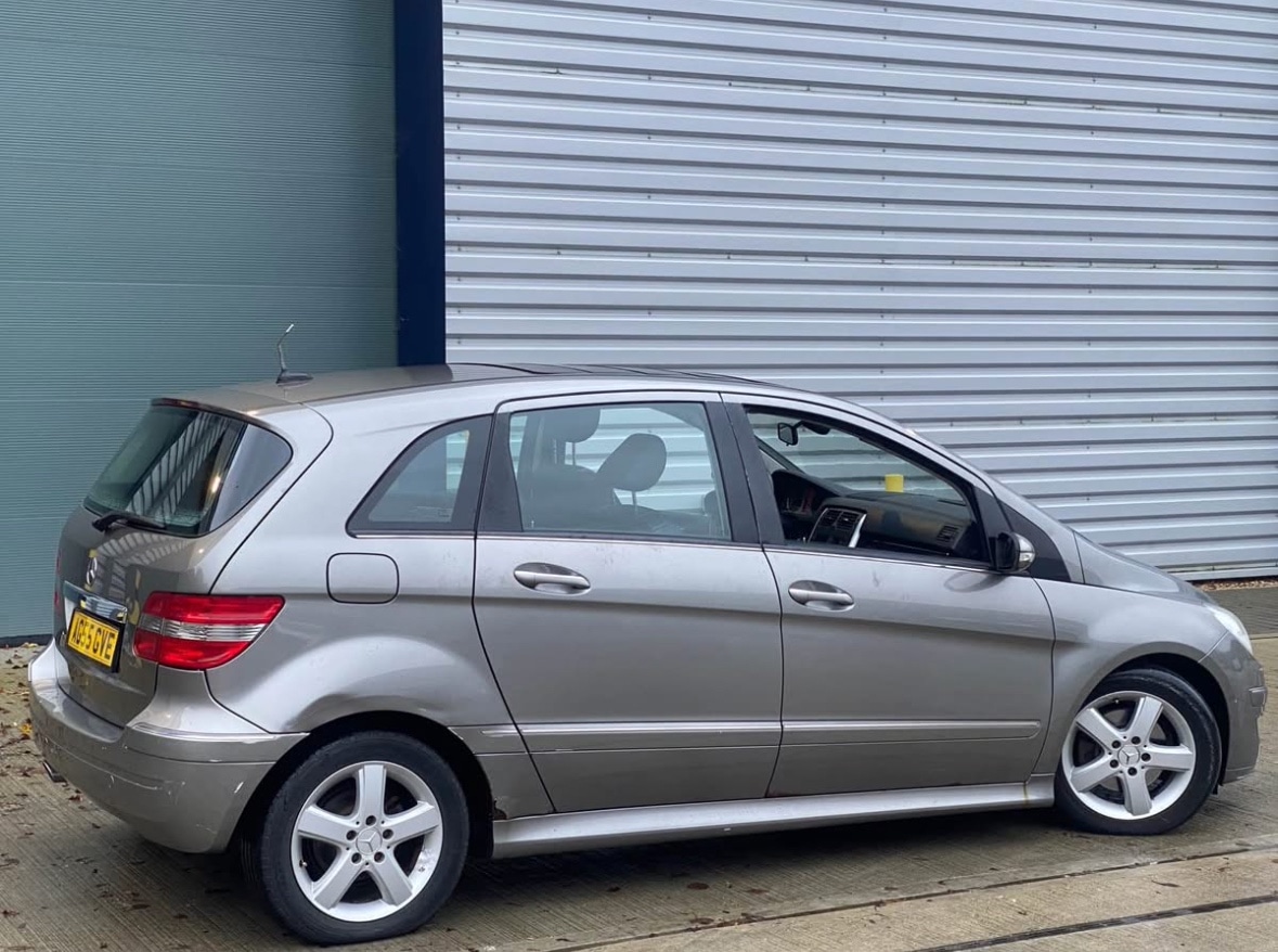 Used Mercedes-Benz B Class 2017 for sale - 76979883: Photo 5