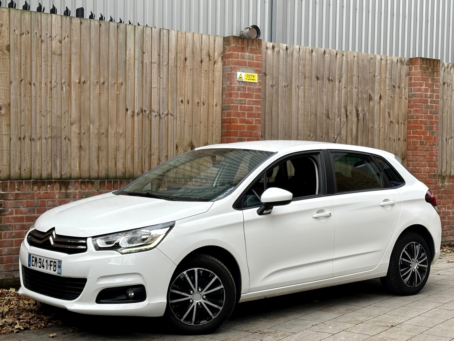 Used Citroen C4 2017 for sale - 76477406: Photo 1