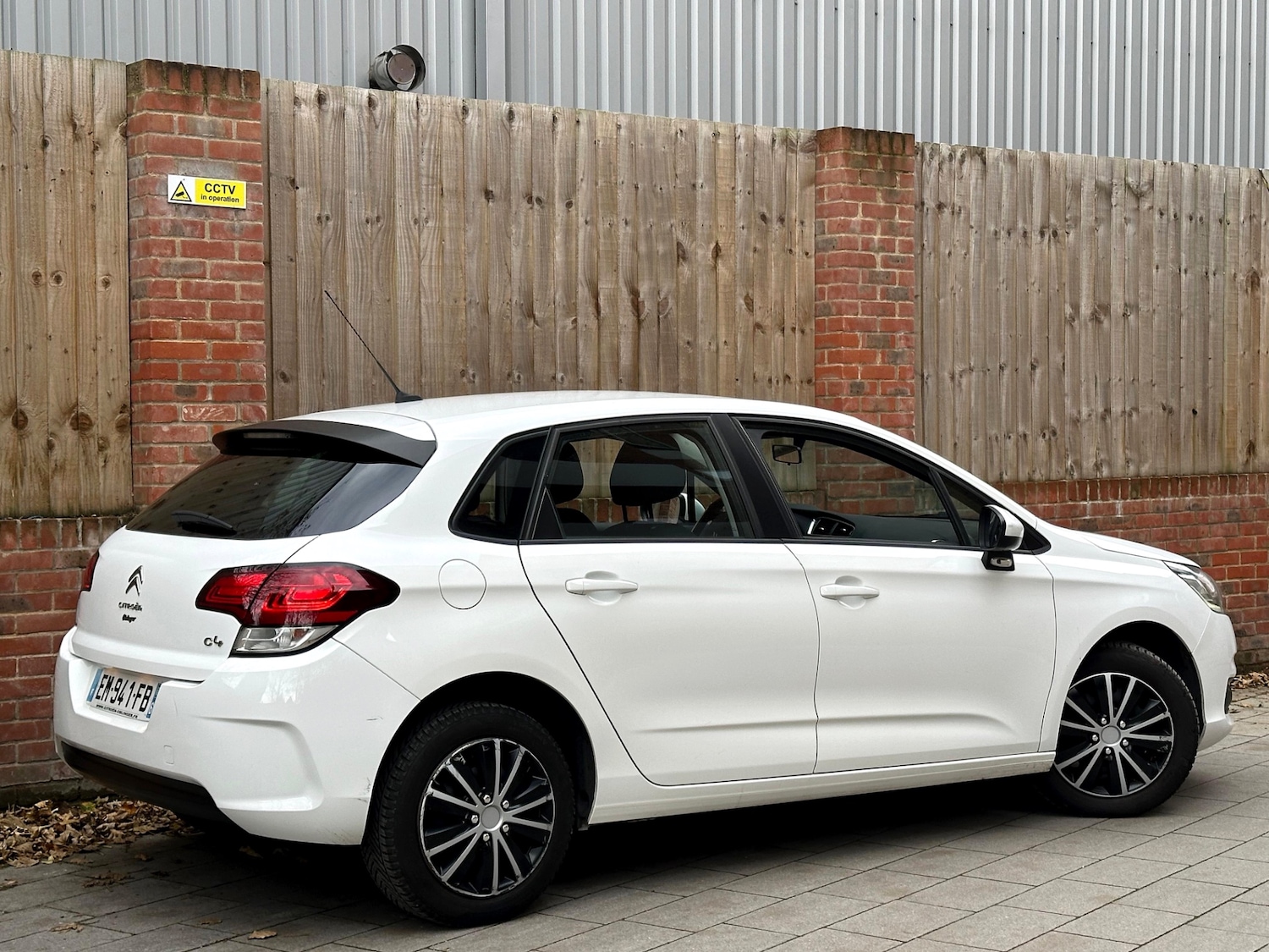 Used Citroen C4 2017 for sale - 76477406: Photo 11