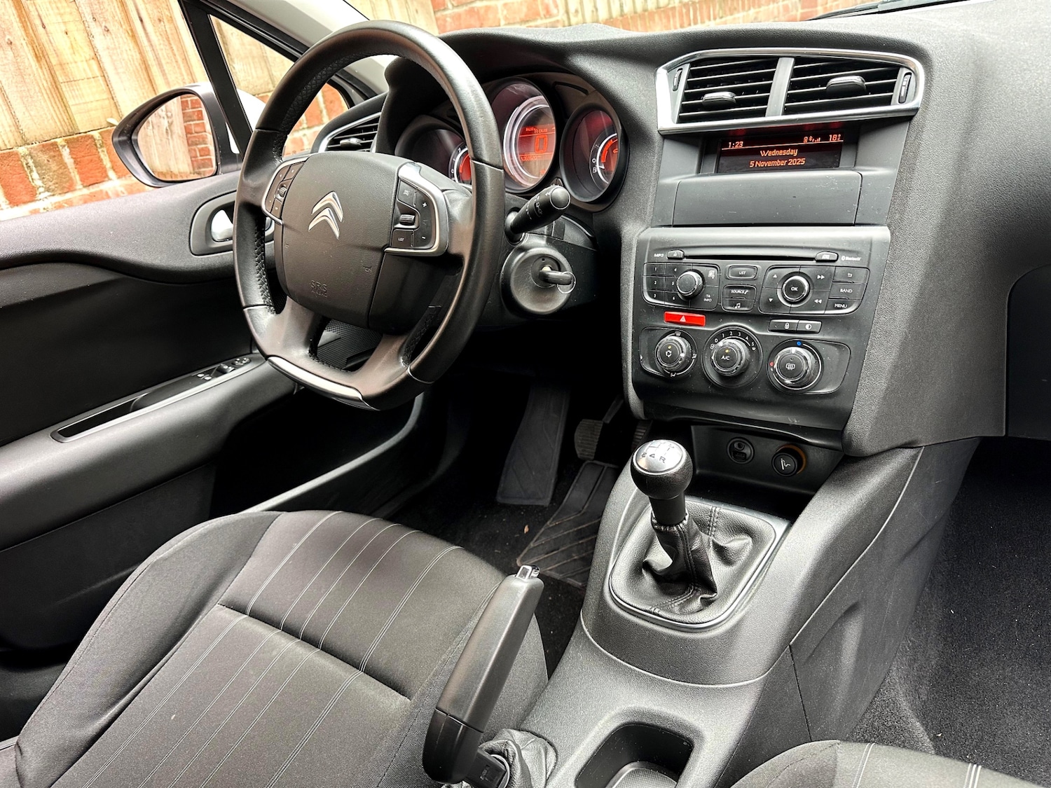 Used Citroen C4 2017 for sale - 76477406: Photo 2