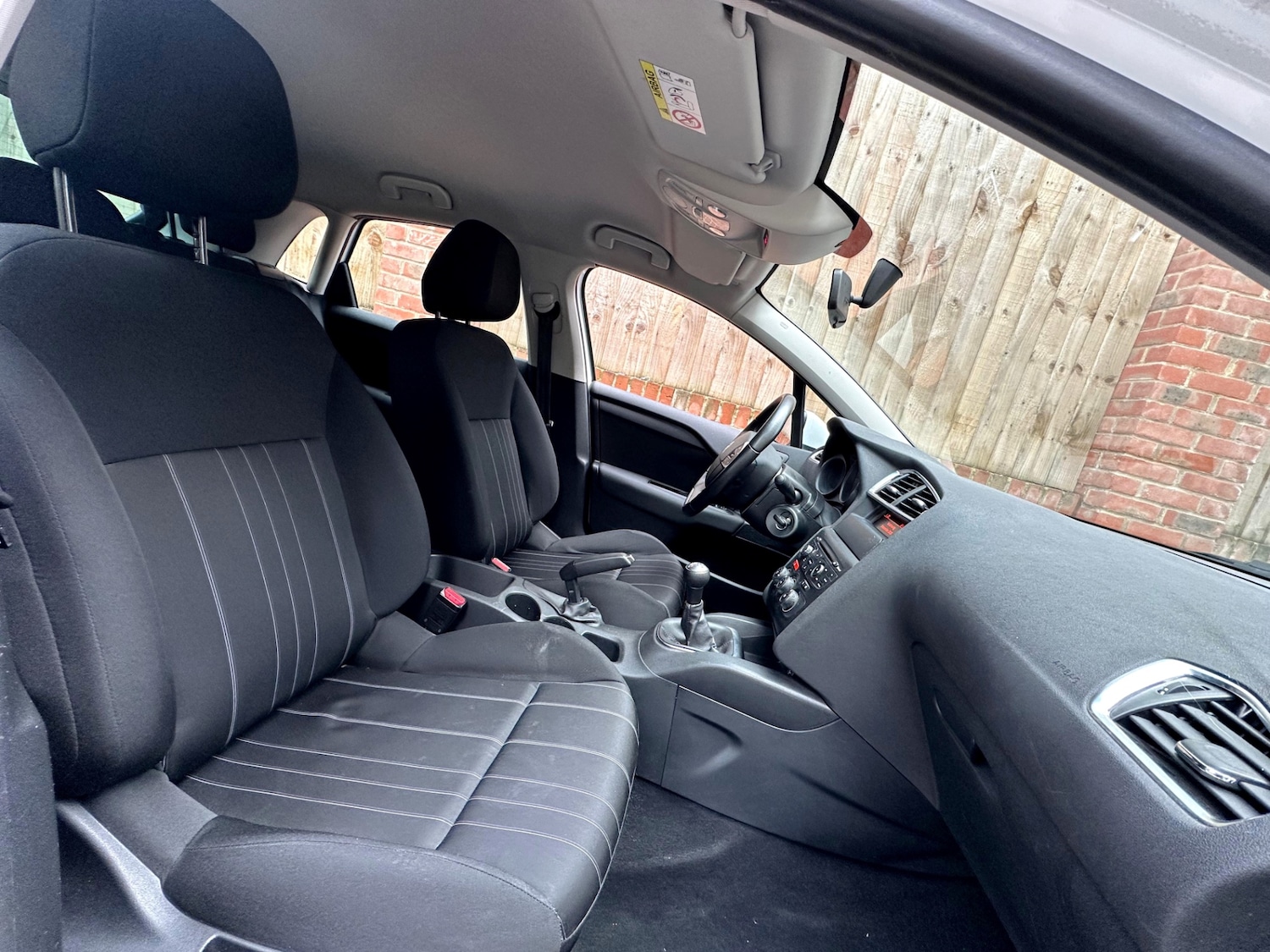 Used Citroen C4 2017 for sale - 76477406: Photo 4