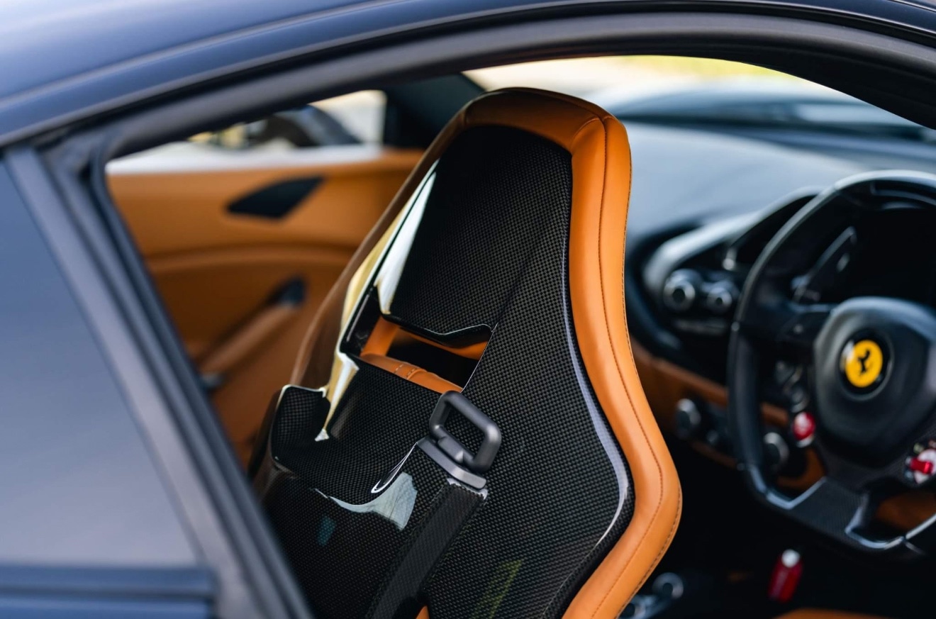 Used Ferrari 488 2015 for sale - 76328865: Photo 2