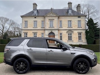 Used Land Rover Discovery Sport 2017 for sale - 79472398: Photo
