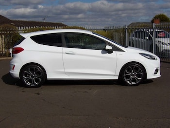 Used Ford Fiesta 2018 for sale - 78345100: Photo