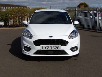 Used Ford Fiesta 2018 for sale - 78345100: Photo