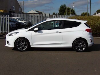 Used Ford Fiesta 2018 for sale - 78345100: Photo