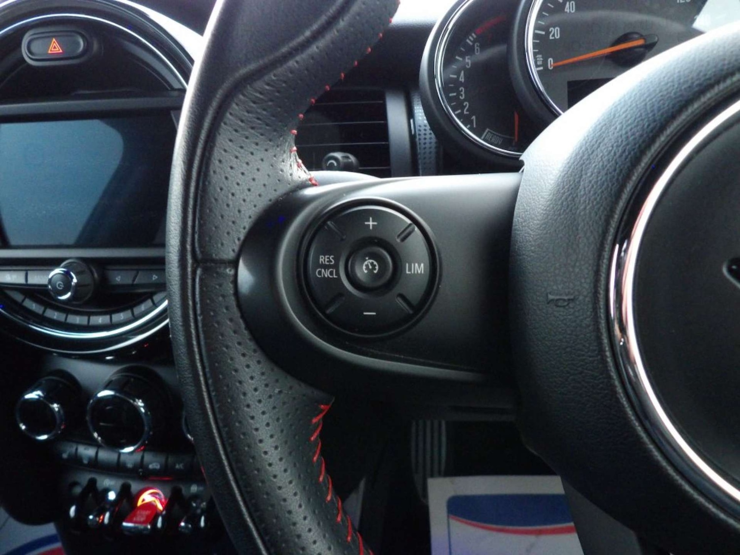 Used MINI Hatch 2019 for sale - 77388227: Photo 22