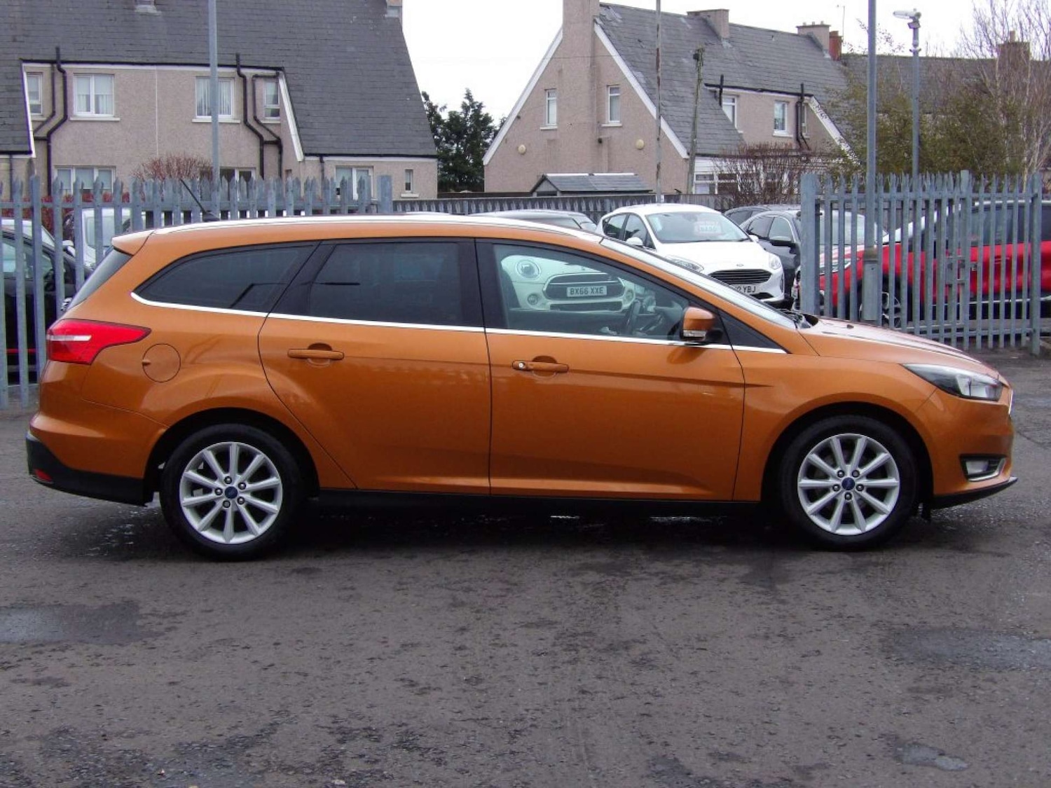 Used Ford Focus 2017 for sale - 76656456: Photo 1