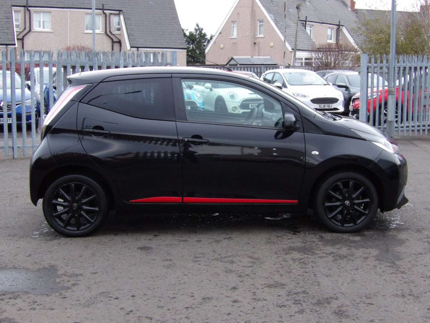 Used Toyota AYGO 2018 for sale - 76656457: Photo 1