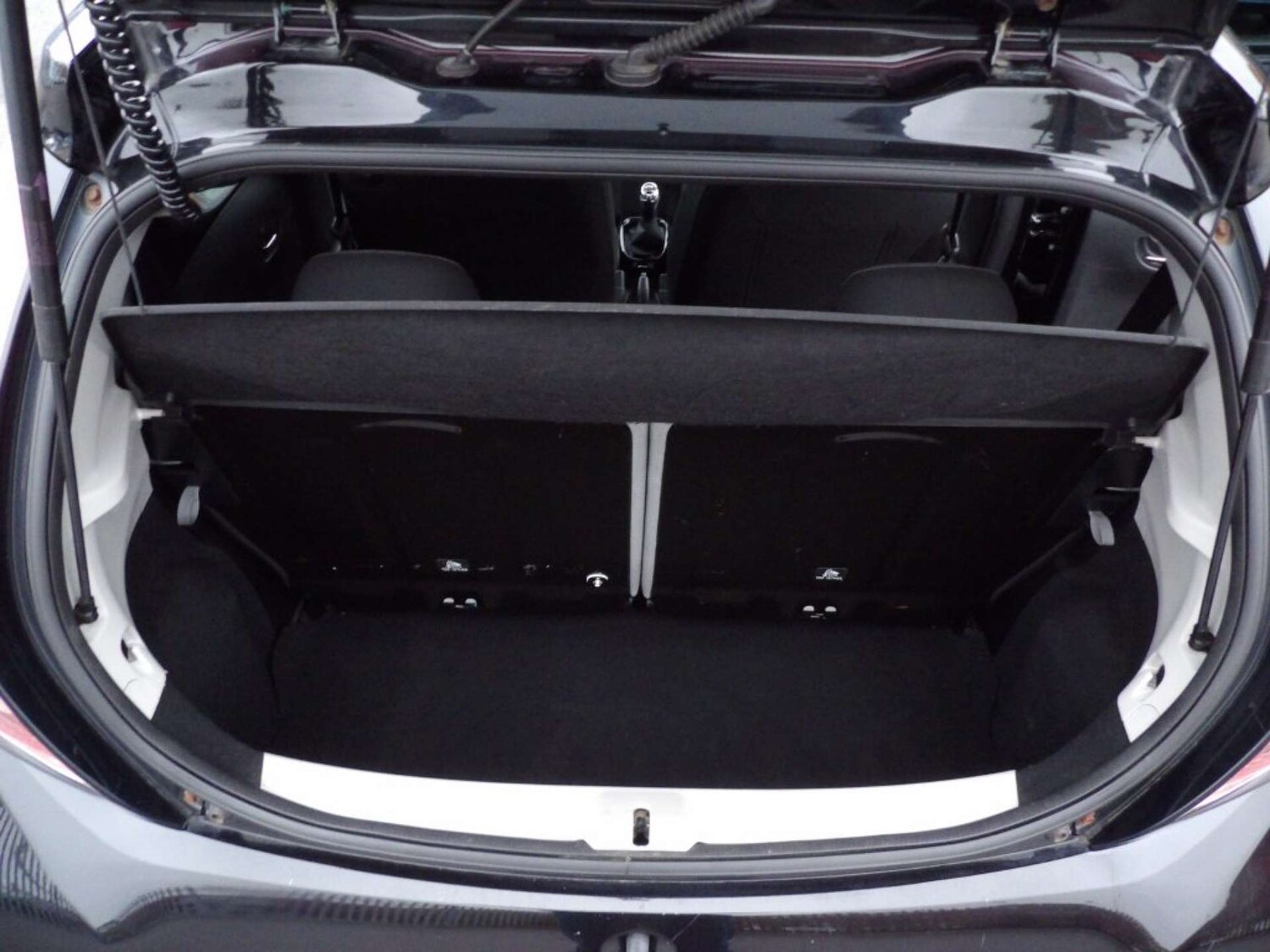 Used Toyota AYGO 2018 for sale - 76656457: Photo 18