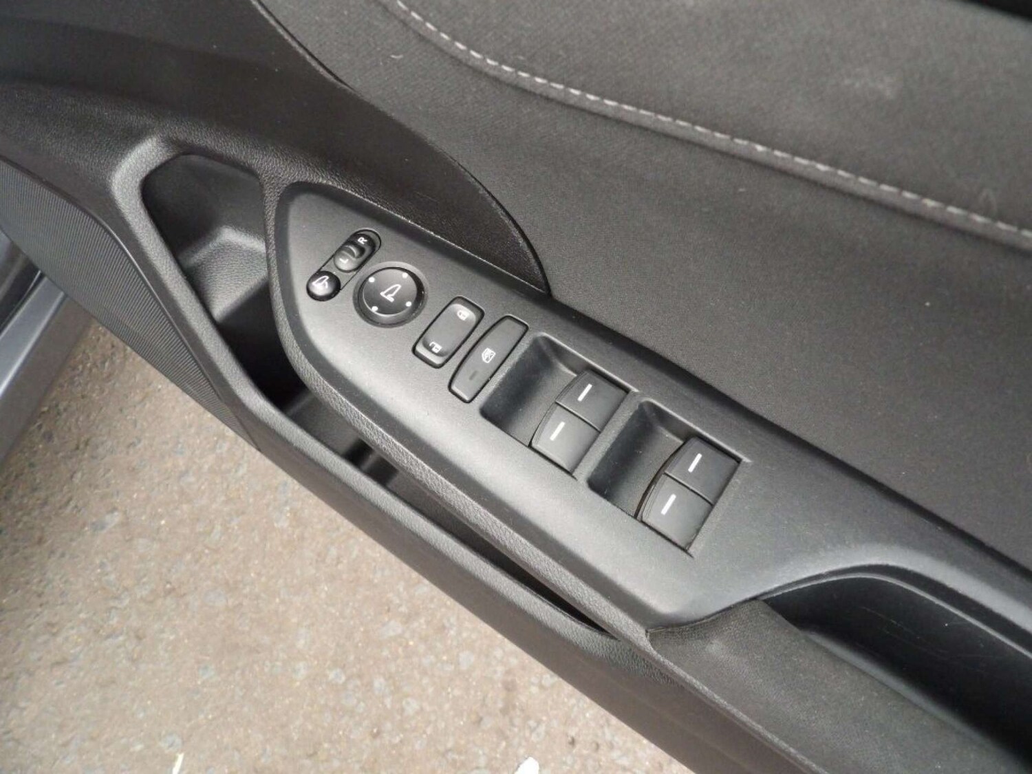 Used Honda Civic 2018 for sale - 76643744: Photo 20