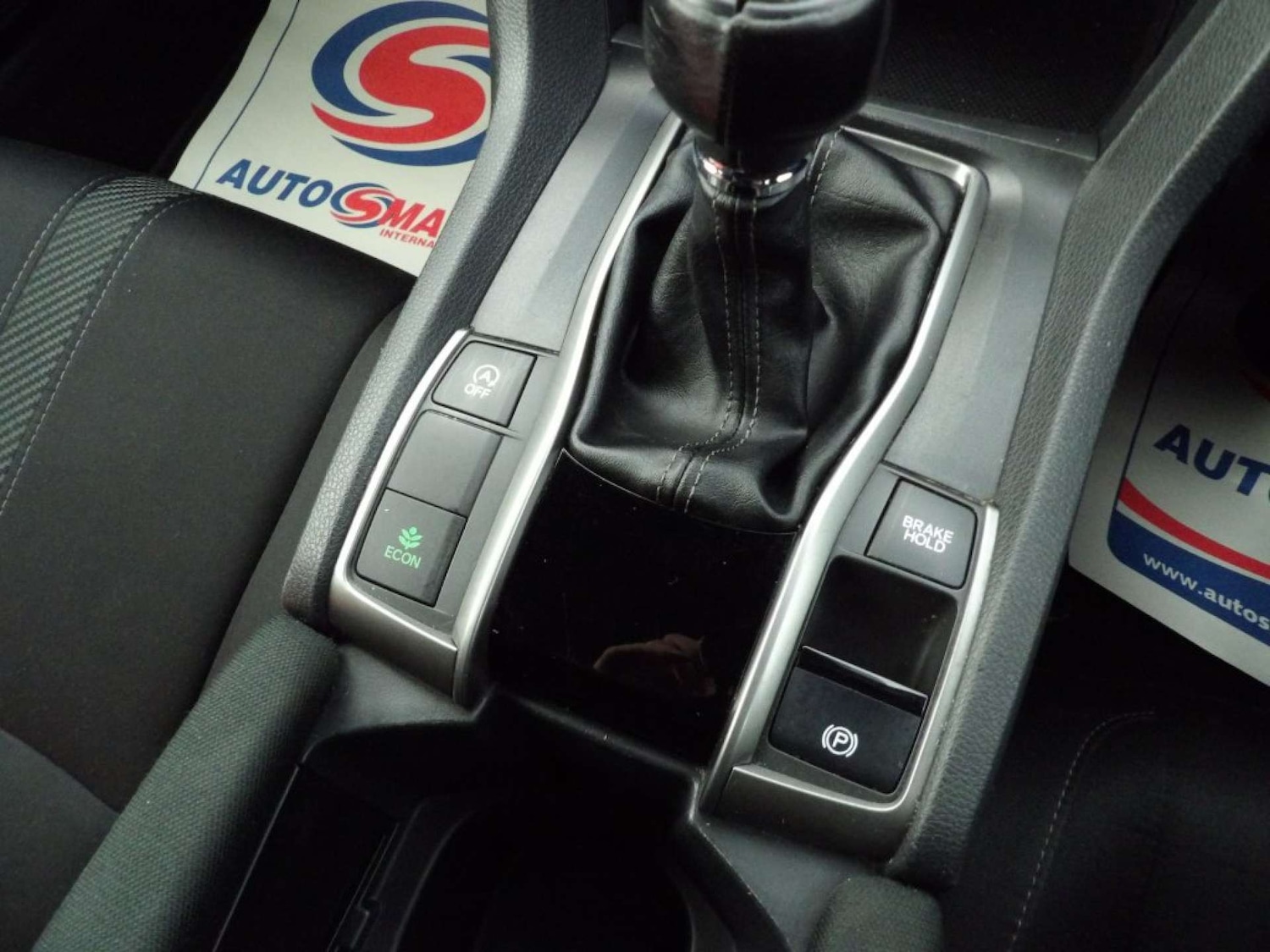 Used Honda Civic 2018 for sale - 76643744: Photo 22