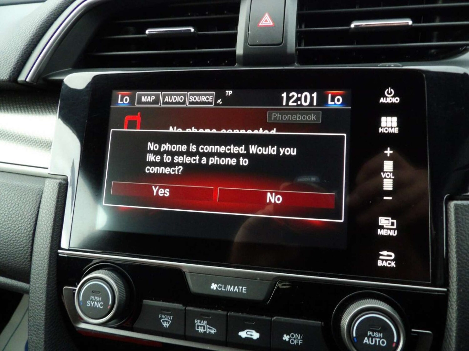 Used Honda Civic 2018 for sale - 76643744: Photo 28