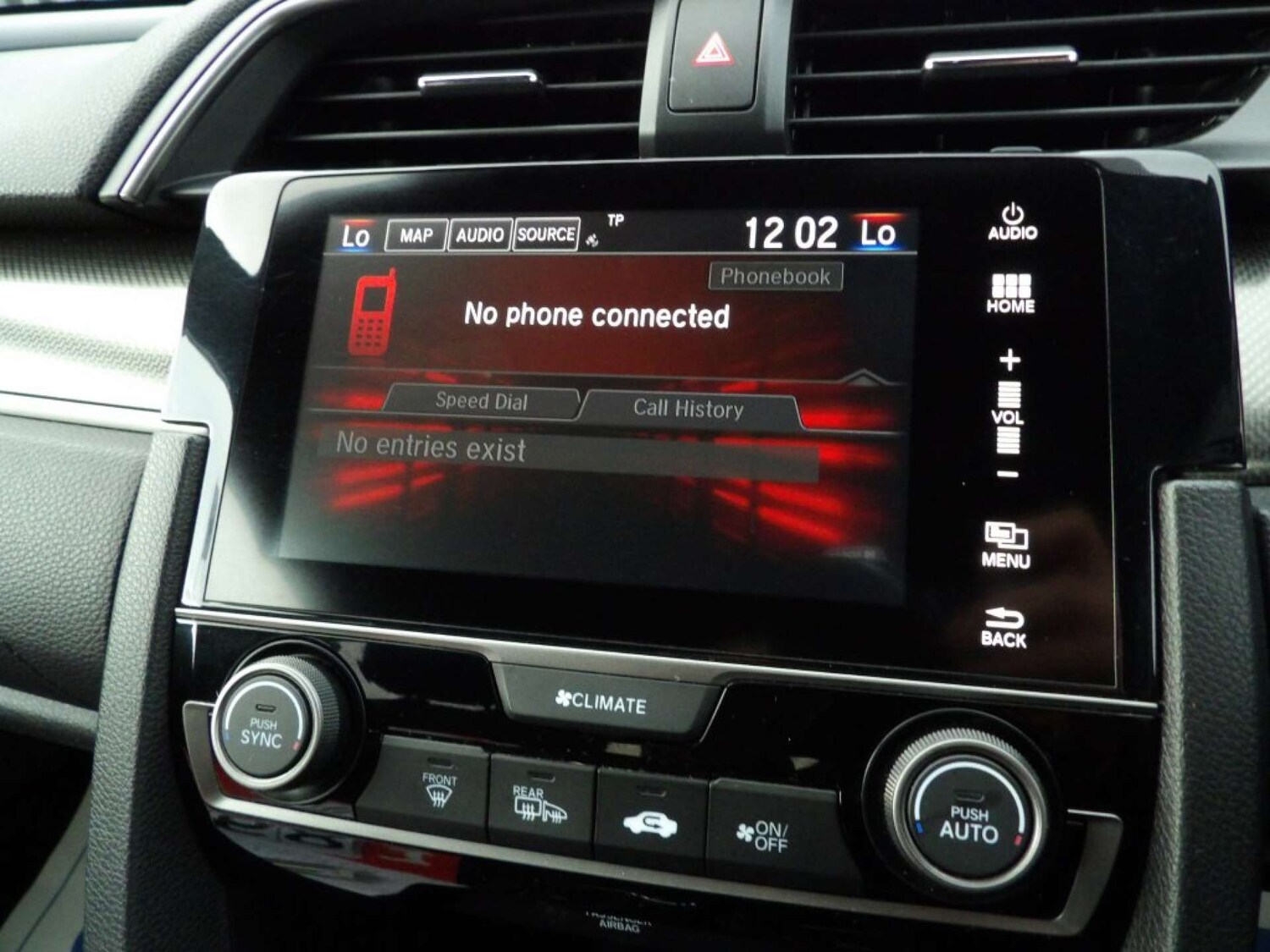 Used Honda Civic 2018 for sale - 76643744: Photo 29