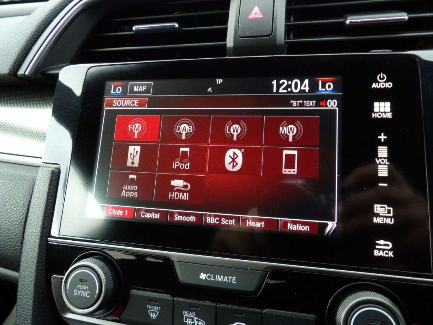 Used Honda Civic 2018 for sale - 76643744: Photo 31