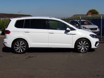 Used Volkswagen Touran 2018 for sale - 78418804: Photo
