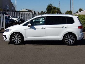 Used Volkswagen Touran 2018 for sale - 78418804: Photo