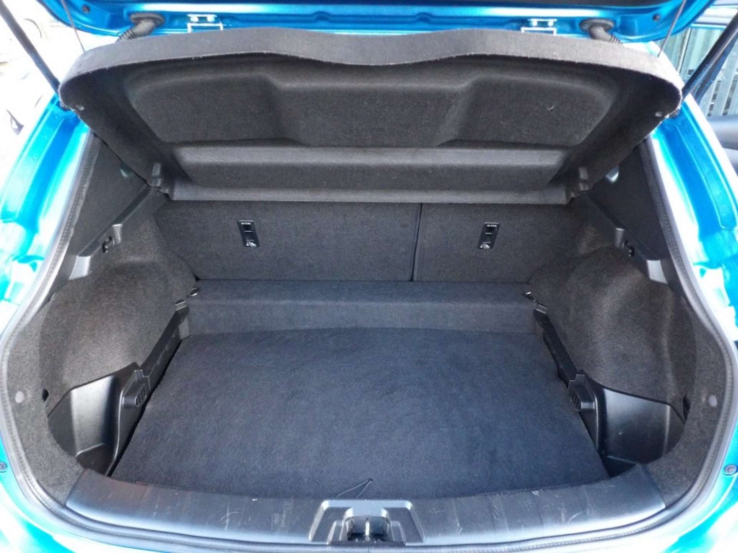 Used Nissan Qashqai 2017 for sale - 77721684: Photo 19